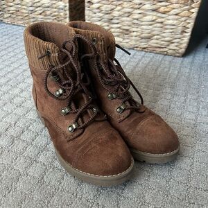 Universal Thread Combat Boots